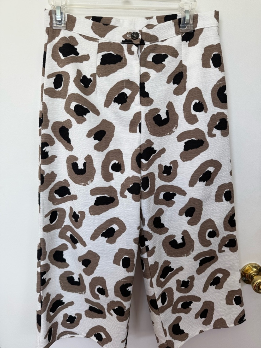 Leith Cream & Brown Print Capri Pants